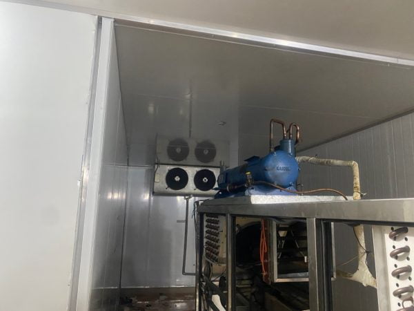 Hệ thống máy lạnh Chiller làm lạnh nước